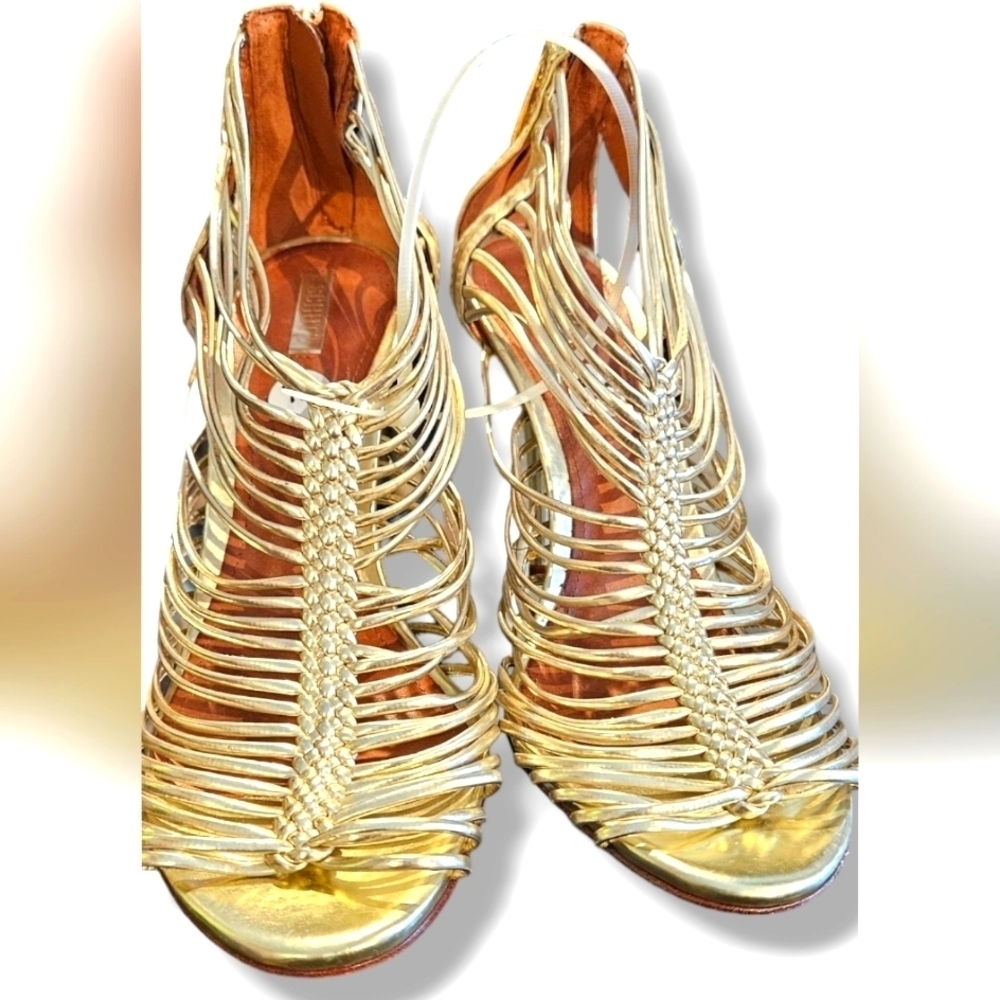 Womens Gold strappy heeled shoes. Size 9.5 - Picture 2 of 8
